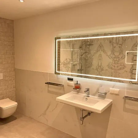 Db-rooms-i Apartment *